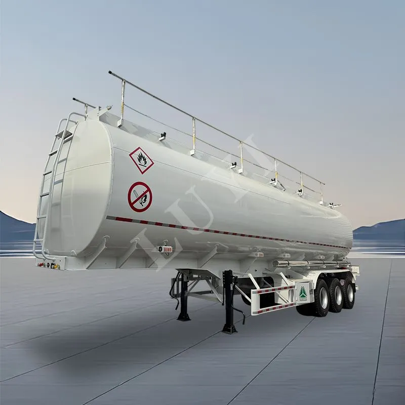 Trzy-osiowa naczepa ze zbiornikiem oleju o pojemności 45/50 metrów sześciennych-